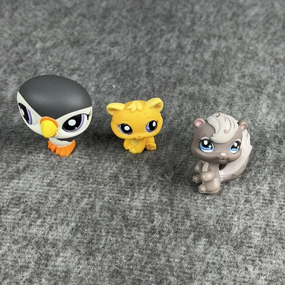 Hasbro Littlest Pet Shop 1748 1744 484 Figure Lot 3 LPS Cat Squirrel Puffin